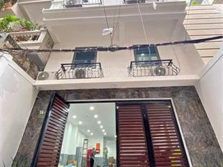 Cho thuê nhà nguyễn huy tưởng ô tô đỗ cửa, dt 65m2*5 tầng, vị trí đẹp tiện làm vp, lớp học. 27trr