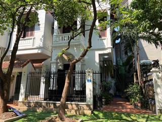 Lô góc siêu đẹp ngõ 23 đỗ quang 90m² x 5t, mt 18 mét, ô tô đỗ vùng quanh, nhận diện đỉnh. 25tr/th