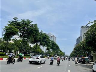 Vị trí tuyệt đỉnhba đình ngõ rộngcực gần phố văn caoliễu giaiđi bộ ra hồ tâyfull nội thất