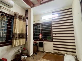 Lô góc 2 mặt thoáng mở cửa  ngõ rộngthôngthể dục hồ tâygần phố lạc long quângiá tốt ở ngay