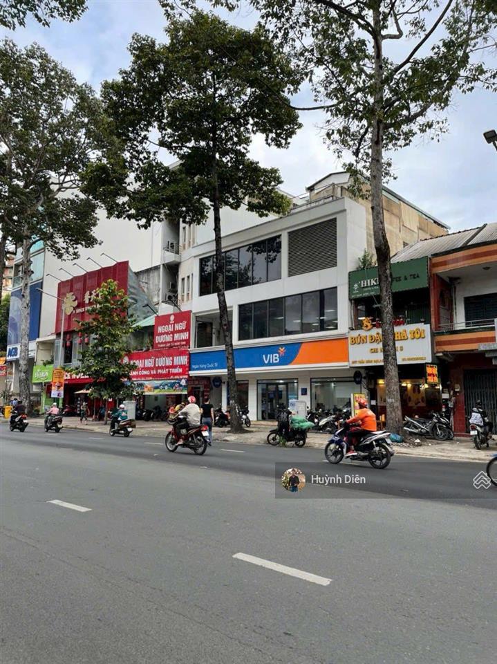 Vị trí rất đẹp  2 mt trần hưng đạo, quận 5  dt 12 x 25m  3 tầng  hđt 250tr/th  giá bán 102 tỷ