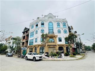 Cực hiếm  biệt thự lô góc 110m2 tuyệt phẩm long biên gần phố full nội thất  thang máy  gara ô tô