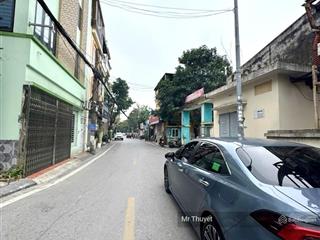 Bán nhà mặt ngõ gần phố hoa lâm, 61m2 3 tầng, mt 4,4m, tây bắc, ô tô tránh thông gần phố, hơn 12 tỷ
