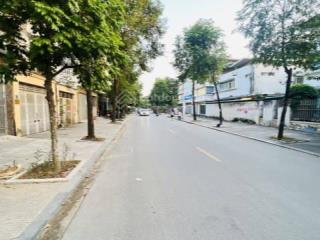 Siêu phẩm đa sỹ kiến hưng giá nhỉnh 4tỷ trung tâm nhiều tiện ích nhà 3 tầng.