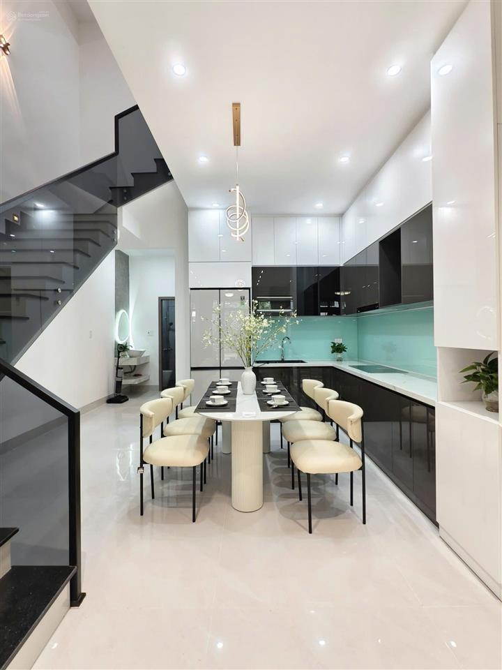 Bán nhà 3 tầng 3 mê nhà mới full nội thất cao cấp tại đường nguyễn viết xuân, hòa khánh, tp đà nẵng