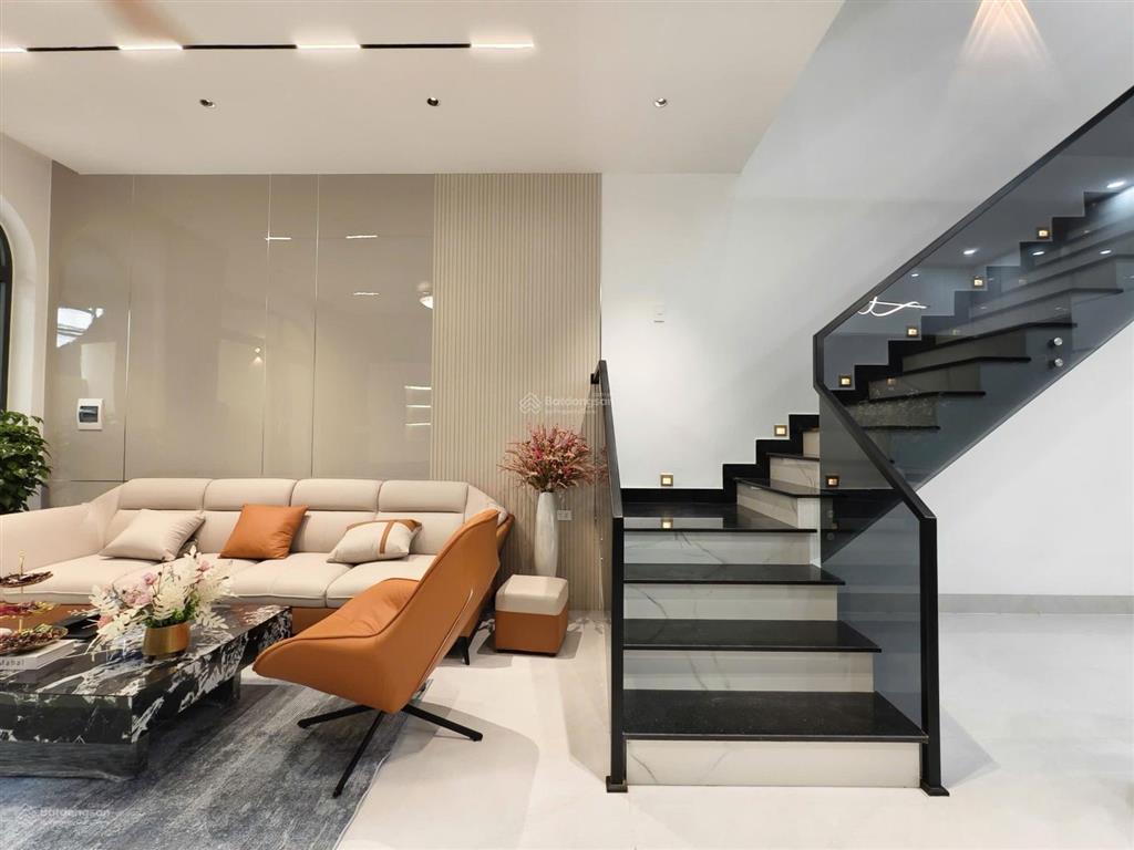 Bán nhà 3 tầng 3 mê nhà mới full nội thất cao cấp tại đường nguyễn viết xuân, hòa khánh, tp đà nẵng