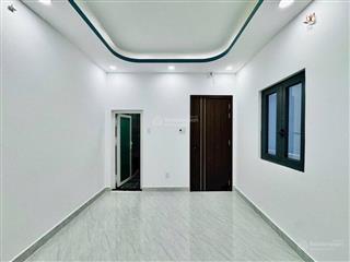 Hẻm xe hơi  lô góc ko lg  52m2  dương quảng hàm  chỉ 6.x tỷ