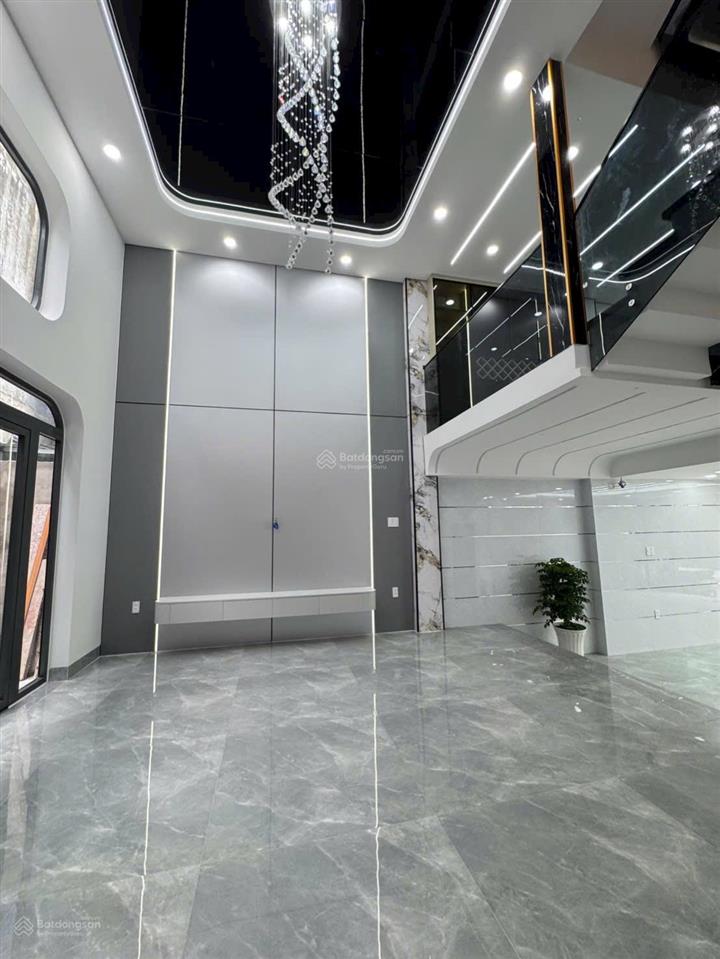 Nhà mới 5.6m x 15m hẻm 6m thông ngay chợ bình thành quận bình tân