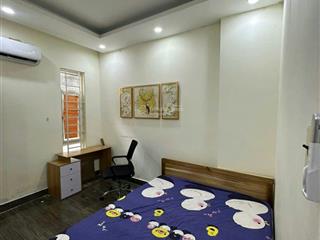 Cho thuê căn hộ 2pn rộng 50m2  khu trung tâm phan xích long, có máy giặt riêng  đường ô tô