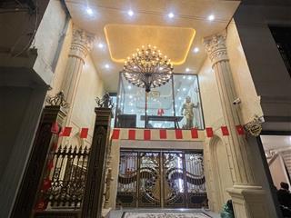Cho thuê nhà riêng tại võ văn dũng, 40 triệu, 100m2*3tầng, oto đỗ cửa ngày đêm ,pccc,.