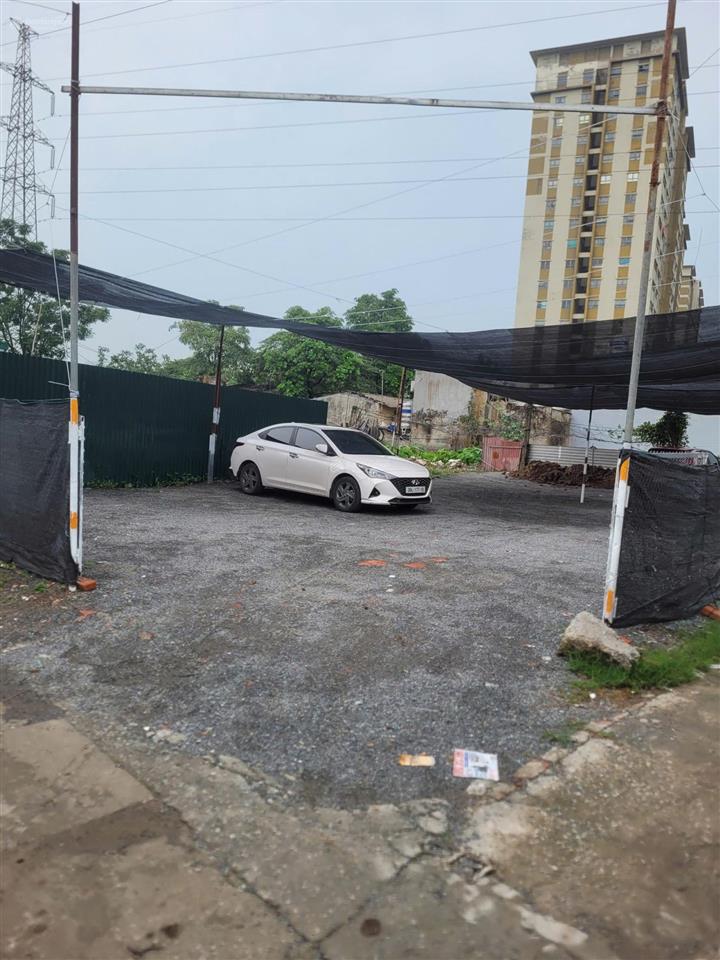 34m2 đất mặt tiền 5m 4,9 tỷ. 10m ra ô tô sổ vuông. ngõ nhà nước, thông các ngả. gủi xe cách 20m