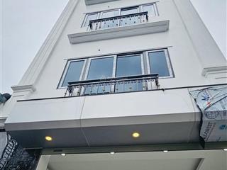 7 tầng thang máy, phân lô kinh doanh tt phố xốm. 47m27 tầngmặt tiền 5m. ngay kdg phú lương.
