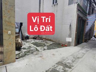 34m2 đất mặt tiền 5m  5,1tỷ. 10m ra ô tô tránh, đỗ  sổ vuông pháp lý chuẩn  ngõ nhà nước gần 3m