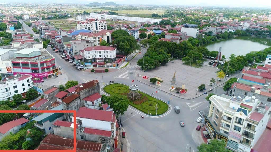 Nhờ 500ace môi giới bán giúp. chính chủ bán nhà 3tầng 80m2 sổ cất két. phân lô cán bộ oto vào nhà