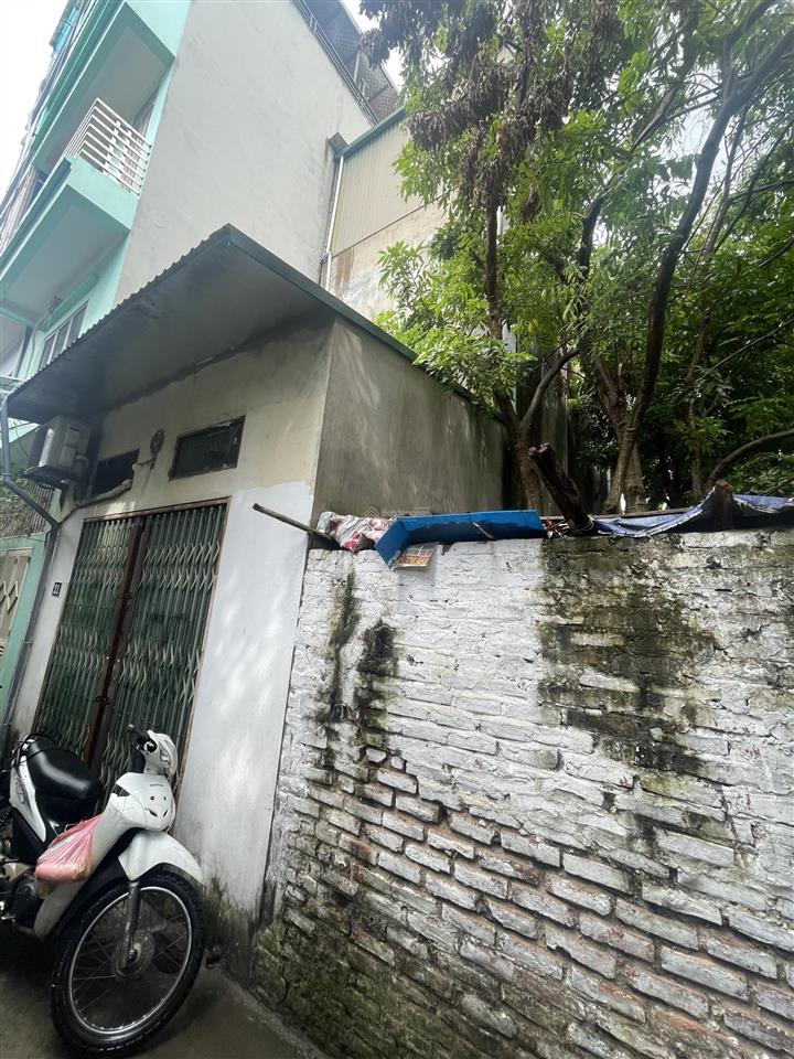 Chính chủ bán nhà 3 tầng gần đường tam trinh hoàng mai dt 52,8m2 thực tế 69,2m2 mt 4m, giá 8,5tỷ