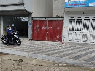 Dất phân lô ngõ 20 nghĩa đô  cầu giấy dt 43m2  đất  mặt tiển 3.4m chào 15.5 tỷ