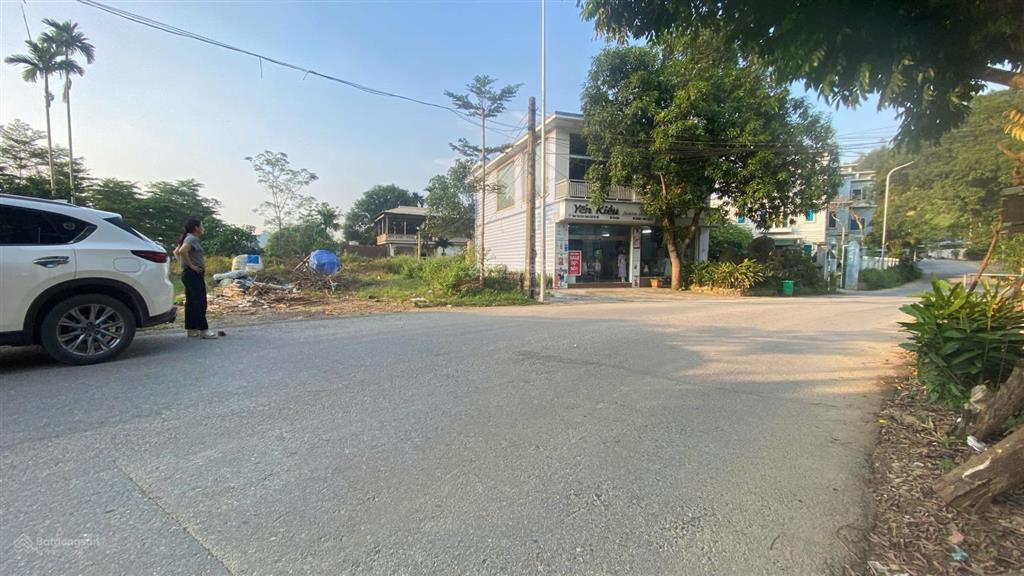 A126. mảnh đất 3 mặt tiền trục chính yên bình kinh doanh sầm uất full thổ cư gần metro 5