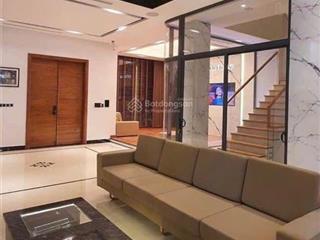 Chính chủ thiện chí bán căn duy nhất biệt thự đơn lập dt 300m² giá 215 tỷ tại vinhomes central park