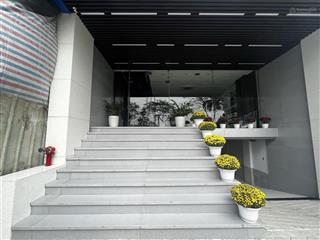 Hiếm! tòa văn phòng mp đỗ quang (có hầm), vỉa hè ôtô, dt~ 1,5 tỷ/năm 90m2 9t. giá 50 tỷ có tl
