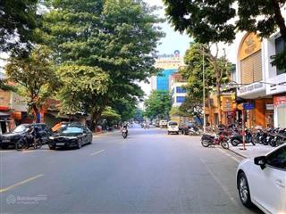 Tiềm năng xây toà vp! lô góc mp giang văn minh, vỉa hè bóng đá, đường 5 oto dt 70m giá 25 tỷ