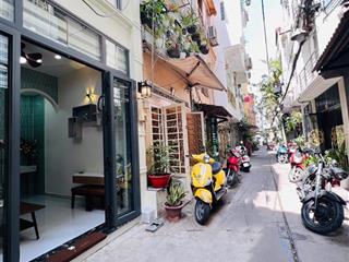 Nhà mới 4 tầng đẹp hẻm 4m nguyễn thiện thuật q3. chỉ 3ty950 còn bớt. hoa hồng 1% ng giới thiệu