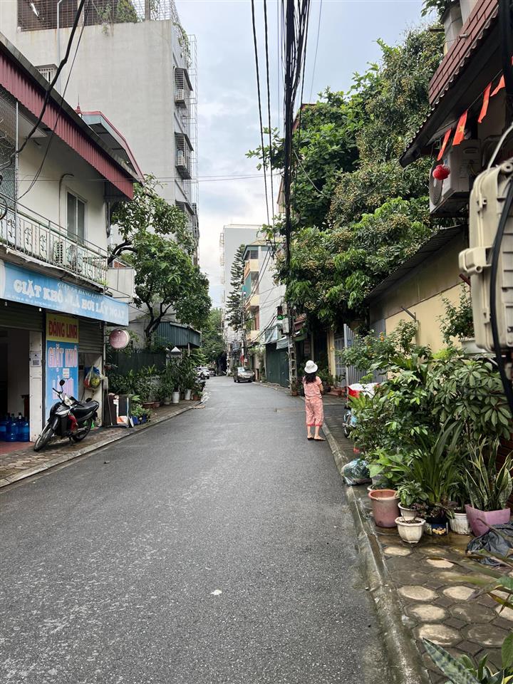 Bán 73m2 đất cửu việt xe 7 chỗ tận đất, giá đầu tư chỉ 135tr/m2 gần đường thành trung