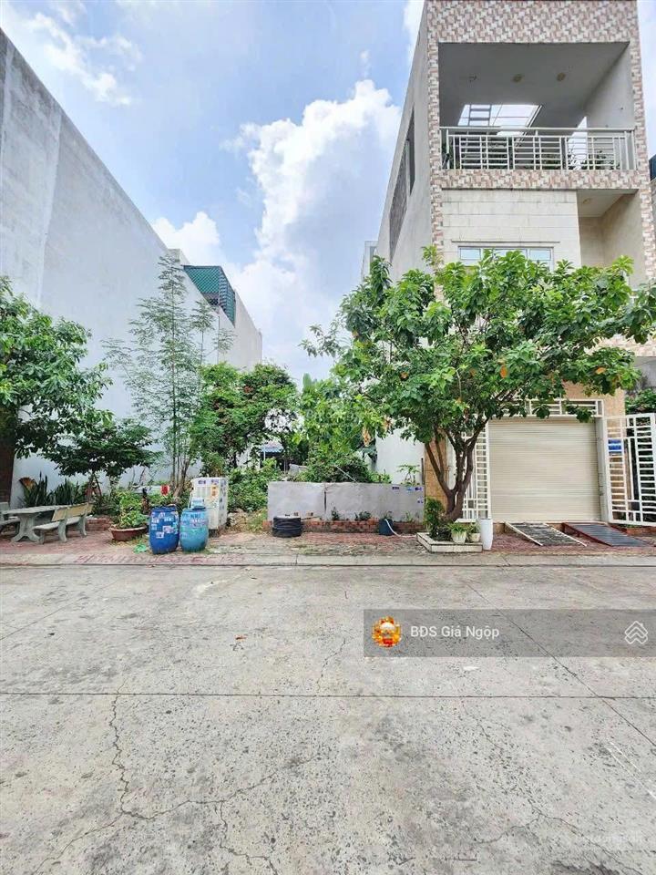 Bán lô đất dt 80m2 sổ sẵn, full thổ cư, trong kdc, đường nguyễn văn tiết giao với lái thiêu 45
