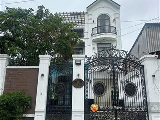 Bán nhà 1t2l siêu đẹp 80m2(4,5x17) giá hời khu trung tâm thủ đức đường nhựa 6m shr