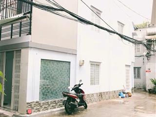Cho thuê nhà góc 2 mặt tiền cách mạng tháng 8 quận 10 ( nhà mới tinh sạch sẽ hẻm xe hơi )