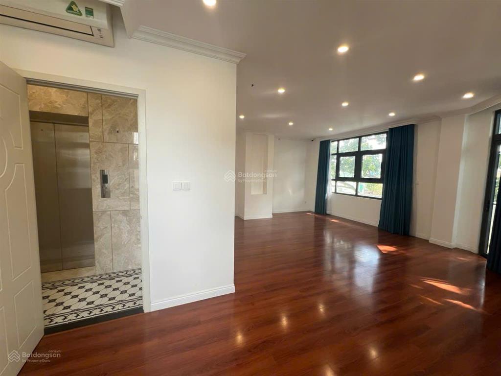 Căn góc 2 mặt tiền 197 ngô quyền  3/2 p6, q10