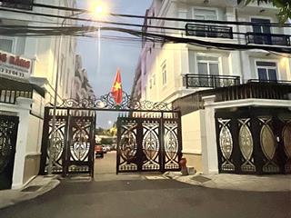 Bán nhà kdc đường 10, view công viên, ngay chợ linh trung, gần đh ngân hàng 90m2(5x18m) chỉ 8,2tỷ
