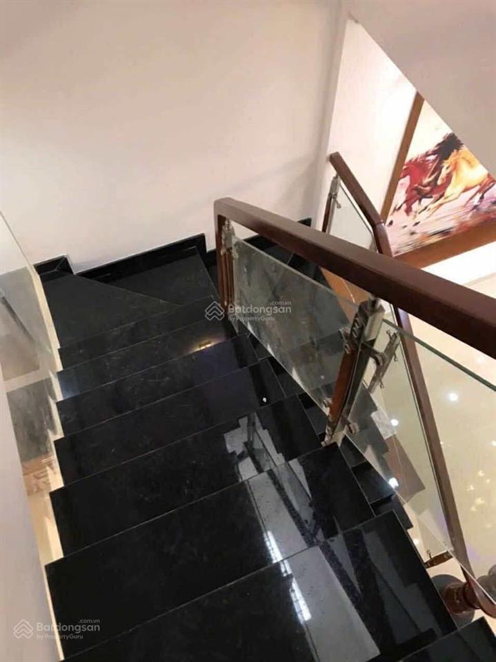 Bán nhà 3 tầng  hẻm ô tô đường 2  trường thọ tđ  gần metro  pvđ  4pn 4wc  giá 7,7 tỷ