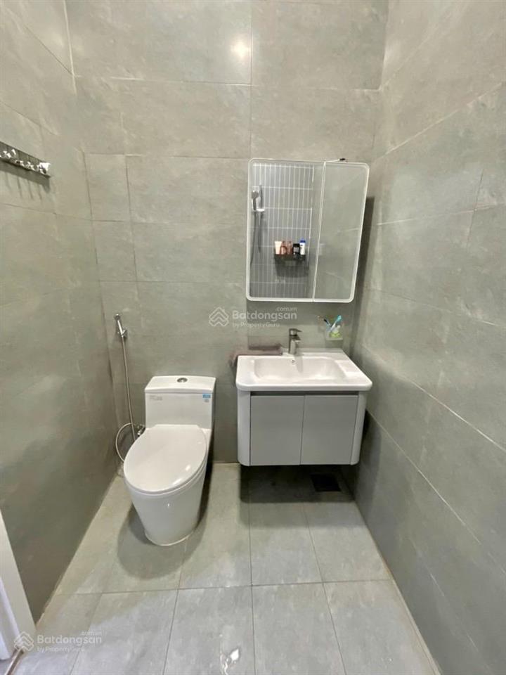 Nhà 2 lầu mới xây  tô ngọc vân  phạm văn đồng  chợ thủ đức ngang 8m  chỉ 8.6 tỷ tl đường xe tải