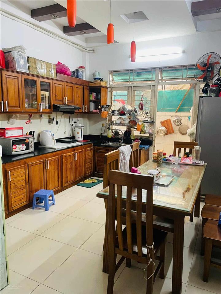 Bán nhà 3 tầng mặt tiền kinh doanh hồ bá phấn  tây hoà, phước long a, 5pn 4wc, giá chỉ 9,2 tỷ