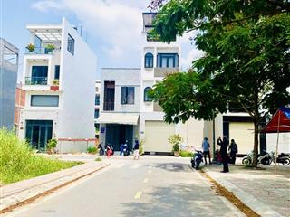 Siêu phẩm giữa lòng bình tân, chỉ cách chợ mỹ nga 50m giá cực mềm