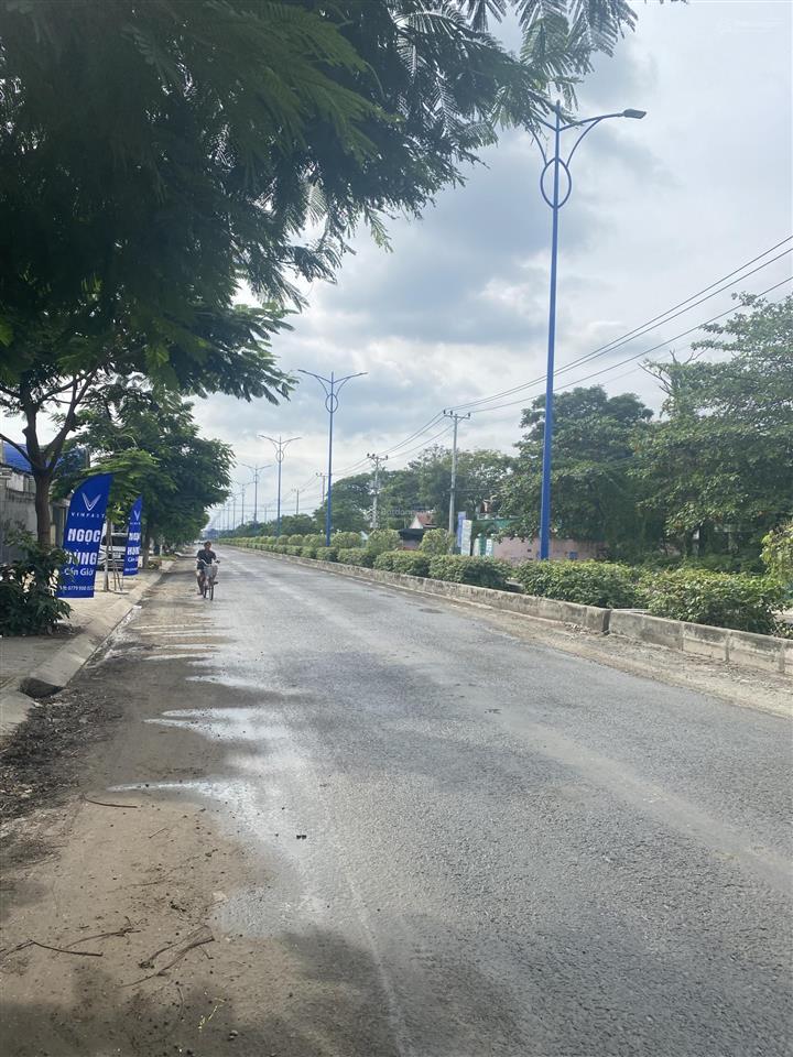 Chính chủ gửi bán lô đất mặt tiền lương văn nho ngay chợ hoà hiệp cảm kết giá rẻ nhất thị trường