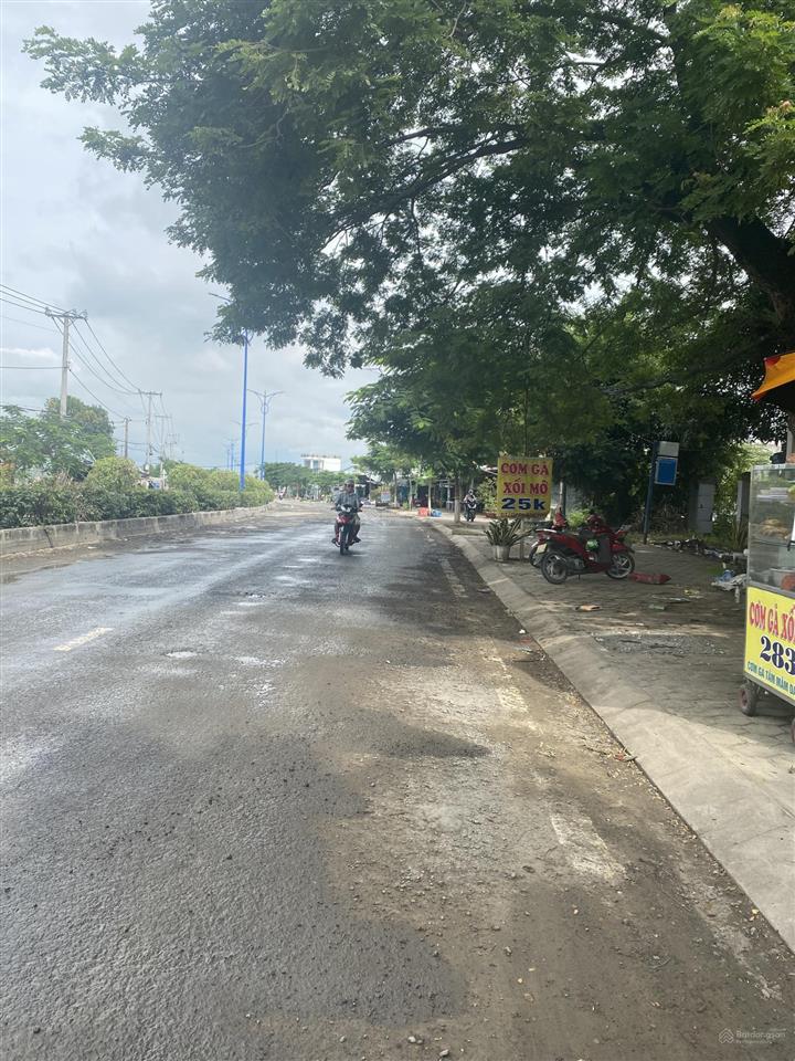 Chính chủ gửi bán lô đất mặt tiền lương văn nho ngay chợ hoà hiệp cảm kết giá rẻ nhất thị trường