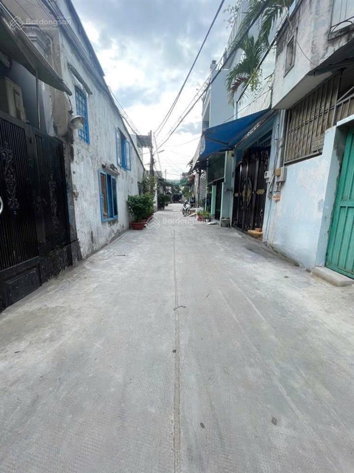 Hẻm xe tải thông đường số 4, bình tân, 49m2 (4 x 12.5m), 2 tầng, 2pn, chỉ 2.9 tỷ