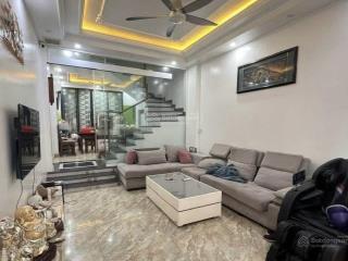 Bán gấp liền kề nguyễn cơ thạch, dân xây, vỉa hè ô tô tránh, 2 thoáng
