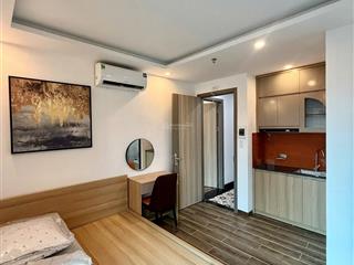 Bán toà căn hộ dịch vụ cầu diễn, doanh thu 2.6 tỷ/năm, ô tô tránh nhau