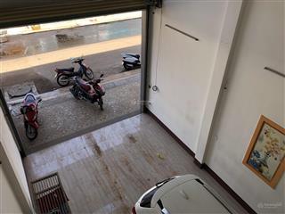 Kẹt tiền cần bán nhà mặt tiền rộng 10m trung tâm thành phố giá bán 2,8 tỷ/căn