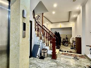 Độc quyền! chùa bộc, thang máy, ngõ thông, 5m ra ô tô, nhà mới, khu vực dân trí cao ở luôn