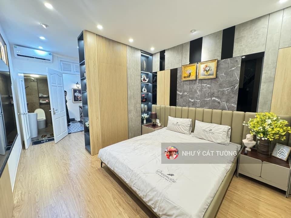 "cực shock! thái thịnh, lô góc, gần phố, ngõ nông, 25m ô tô tránh "