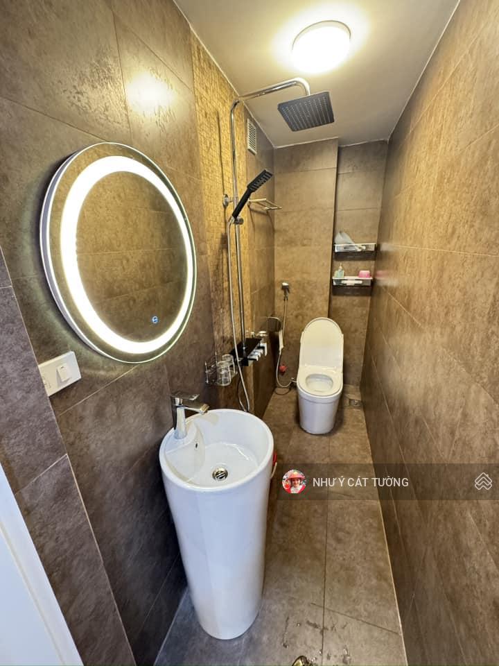 "cực shock! thái thịnh, lô góc, gần phố, ngõ nông, 25m ô tô tránh "