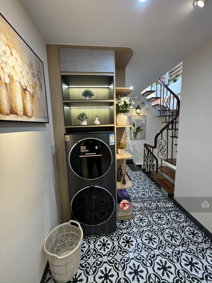 "cực shock! thái thịnh, lô góc, gần phố, ngõ nông, 25m ô tô tránh "