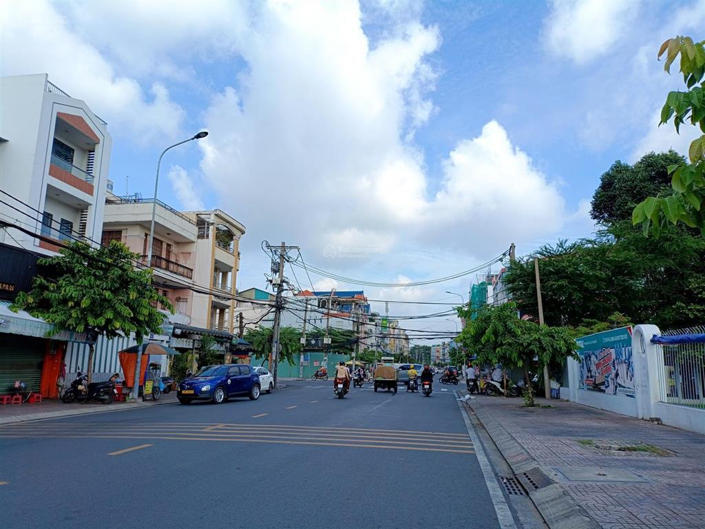 Nhà nguyễn văn luông , cạnh công viên bình phú quận 6, 4x16m 3 tầng chỉ nhỉnh 4 tỷ