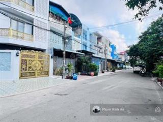 Nhà c4 dọn vào ở luôn  đường 10m có vỉa hè  sát công viên  khu an ninh dân trí cao