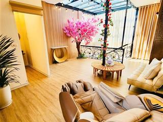 Cần bán gấp cung điện hoàng cầu  full nội thất xịn xò  nở hậu  tiện ích ngập tràn