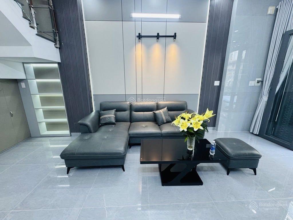 Trung tâm quận 11 đường lê đại hành, xe ô tô thông, (4x13m) nhà còn mới vào ở ngay giá 1tỷ750