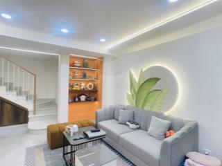 Hẻm xe hơi xvnt 2 chiều  nhà 4 tầng  chỉ hơn 7 tỷ